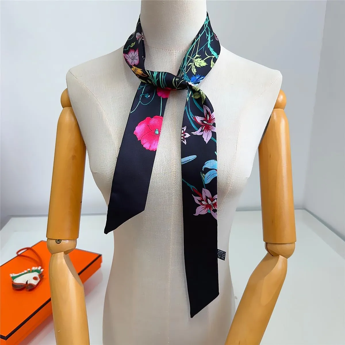 2 Pack Silk Purse Scarf For Handbags Head Hair Ribbon Fashion Skinny Scarf For Women Long Neckerchief