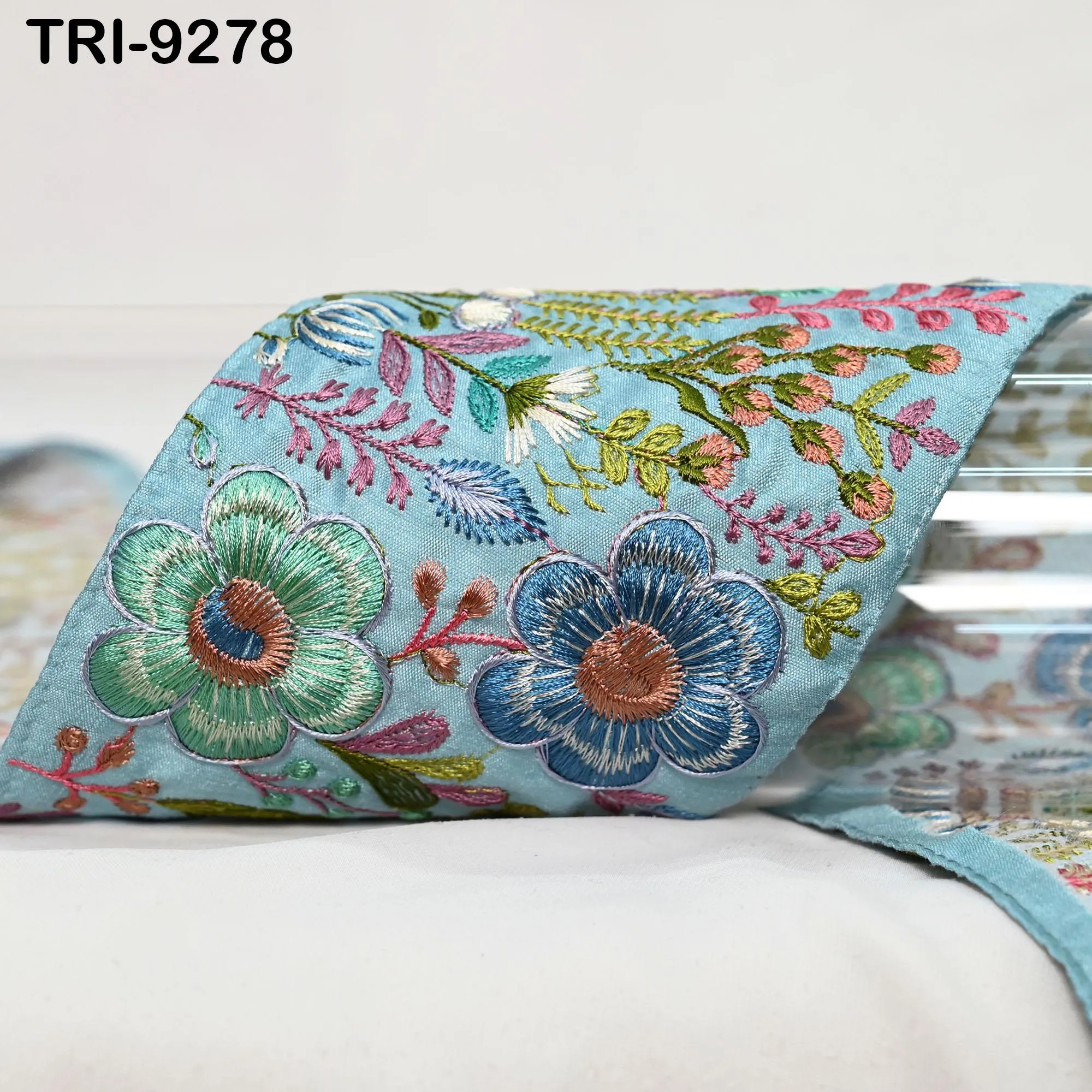 9 Yard Floral Embroidered Fabric Trim 10cm Saree Border DIY Crafting Sari Ribbon Sewing Bags Home Décor Embellishment Bridal Dress Trimmings