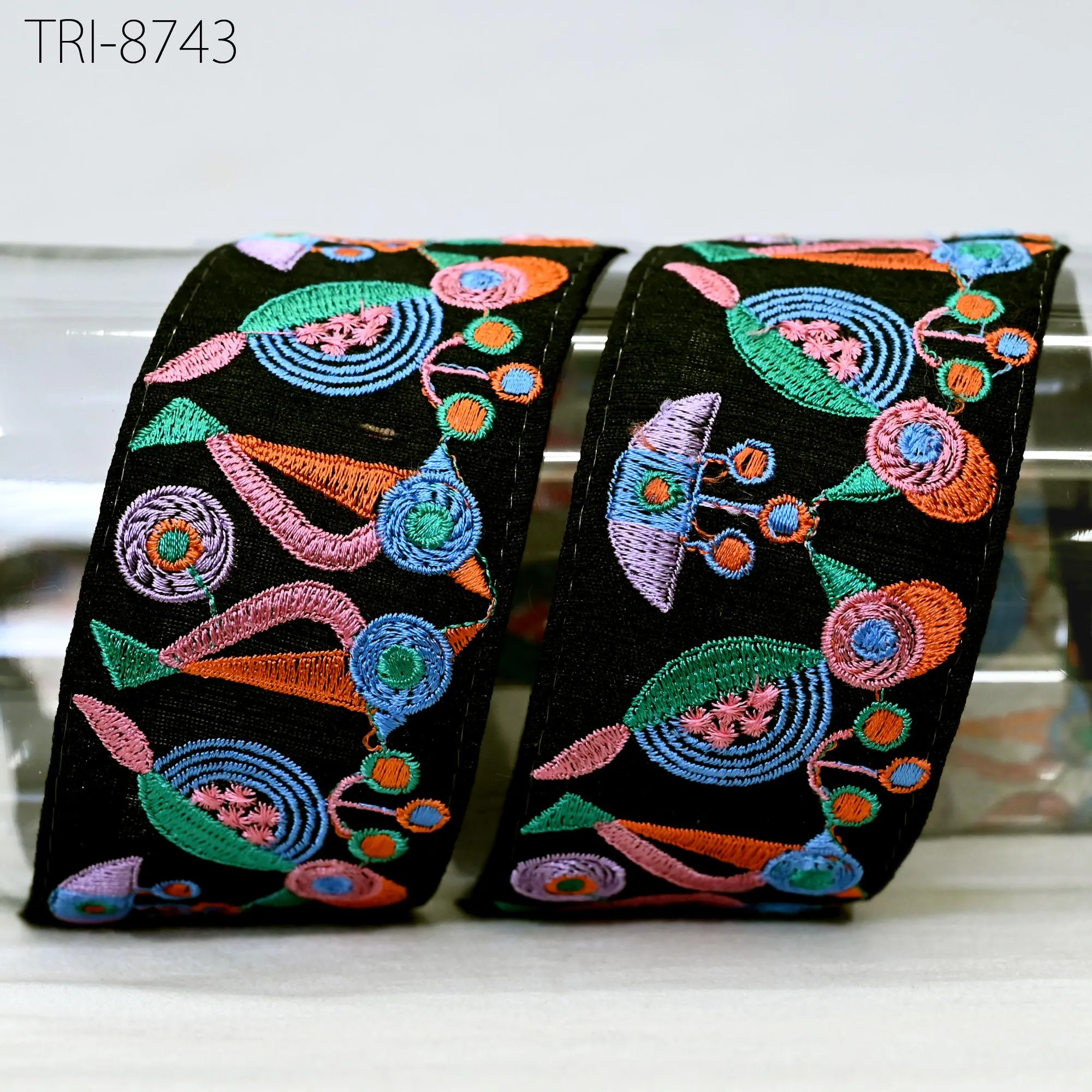 9 Yard Indian 5cm Embroidery Ribbon Trim Border Embellishment Embroidered Fabric Saree DIY Crafting Sewing Curtains Wedding Dress Trimmings