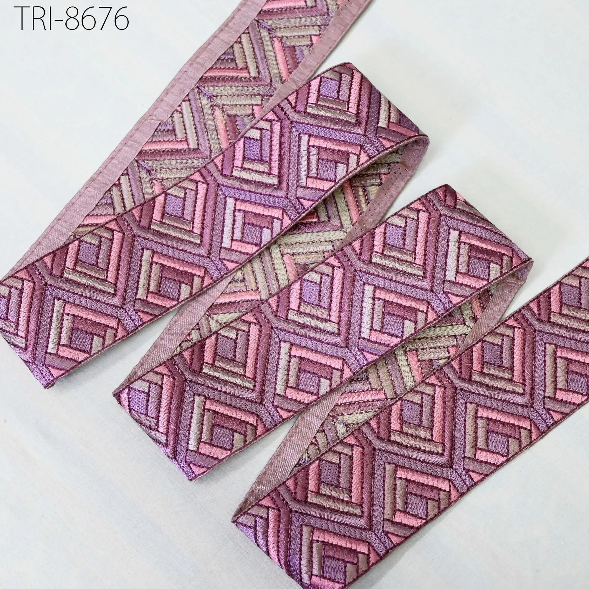 9 Yard Mauve 5cm Embroidery Ribbon Trims Embellishment Embroidered Saree Border Costumes Crafting Sewing Beach Bags Tote Pouche Wall Hanging