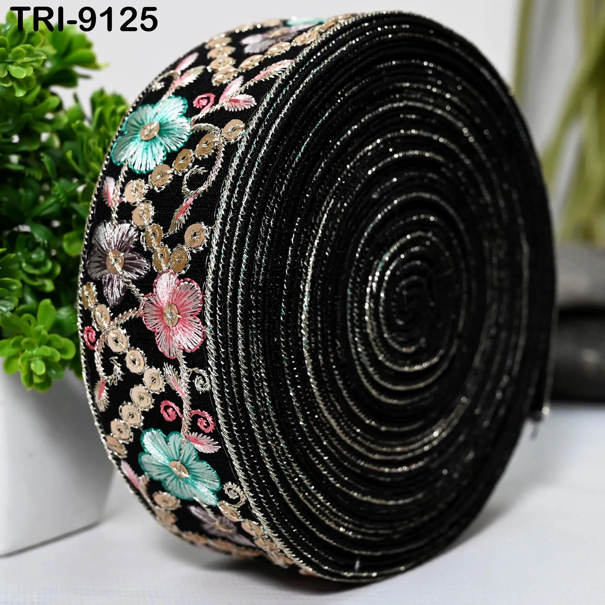 9 Yard Pink Embroidery Ribbon 4cm Indian Sari Border Embroidered Crafting Sewing Costumes, Dog Collar, Tote Bags, Lampshades Holidays Decor