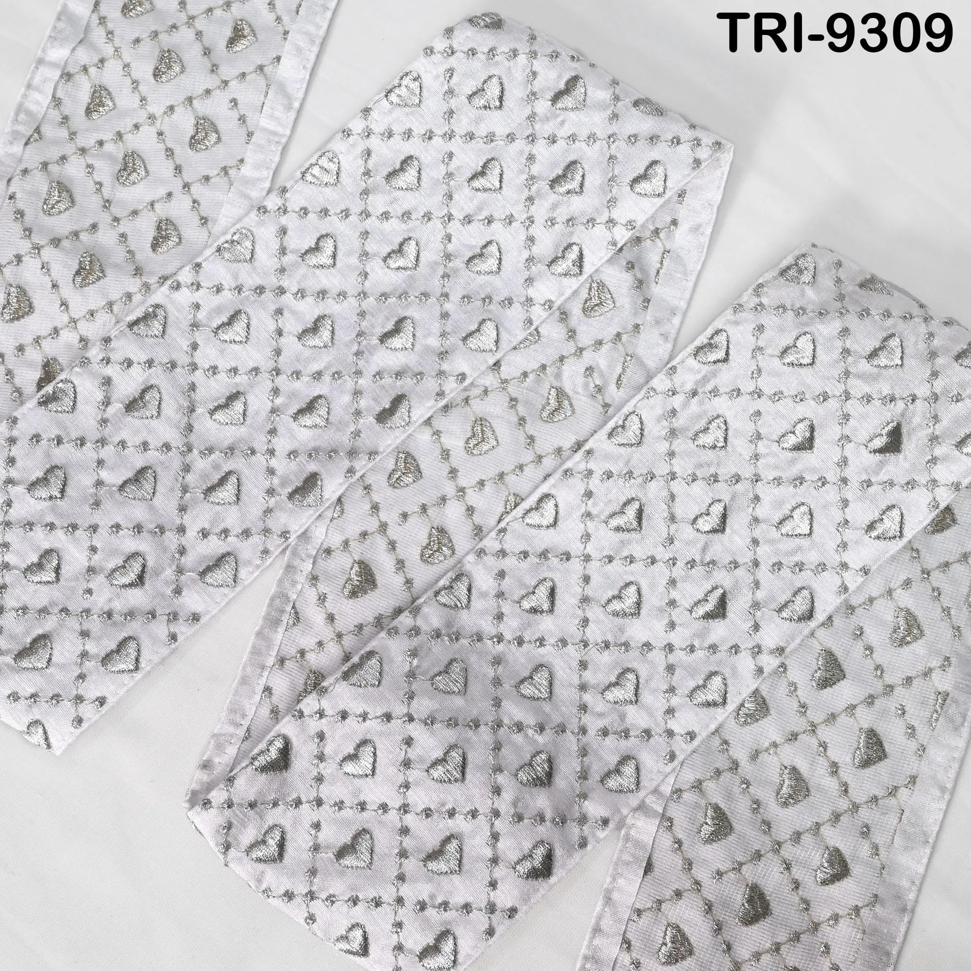 9 Yard White Embroidery Ribbon Trim 10cm Saree Border DIY Crafting Sari Sewing Tote Bags  Embellishment Historic Costumes Junk Journals