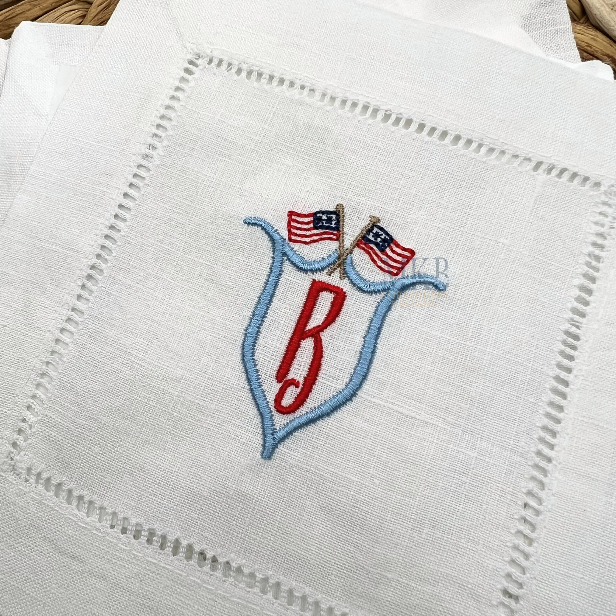 American Flag Crest, Mini Patriotic Scroll Crest, Machine Embroidery Design, Satin Stitch