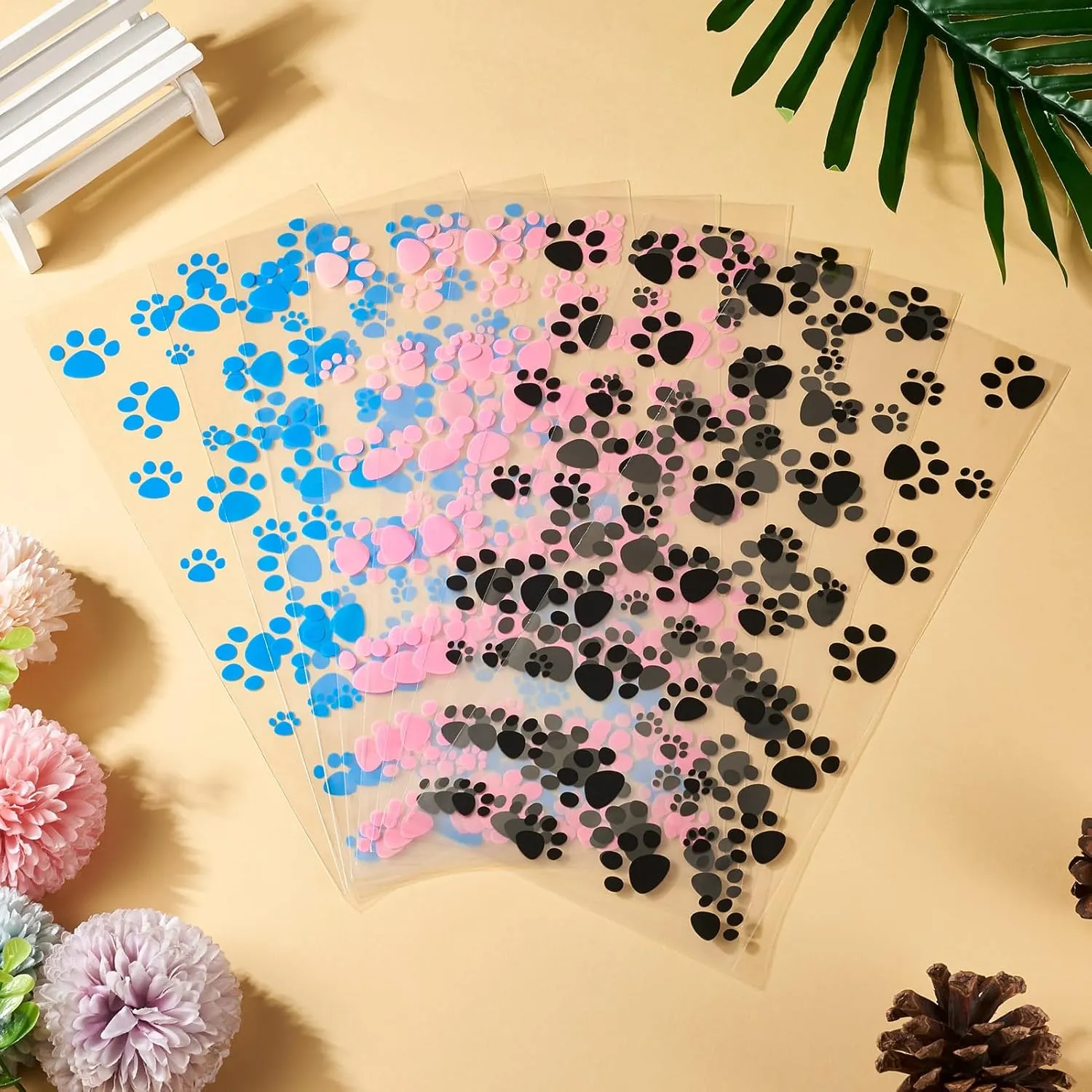 Boutigem 60Pcs Paw Print Cellophane Treat Bags Dog Paw Party Favor Bags with Twist Ties Clear Plastic Cookies Candy Gift Packing Bags Animal Footprint Goodie Bags for Festival Birthday Party Wedding
