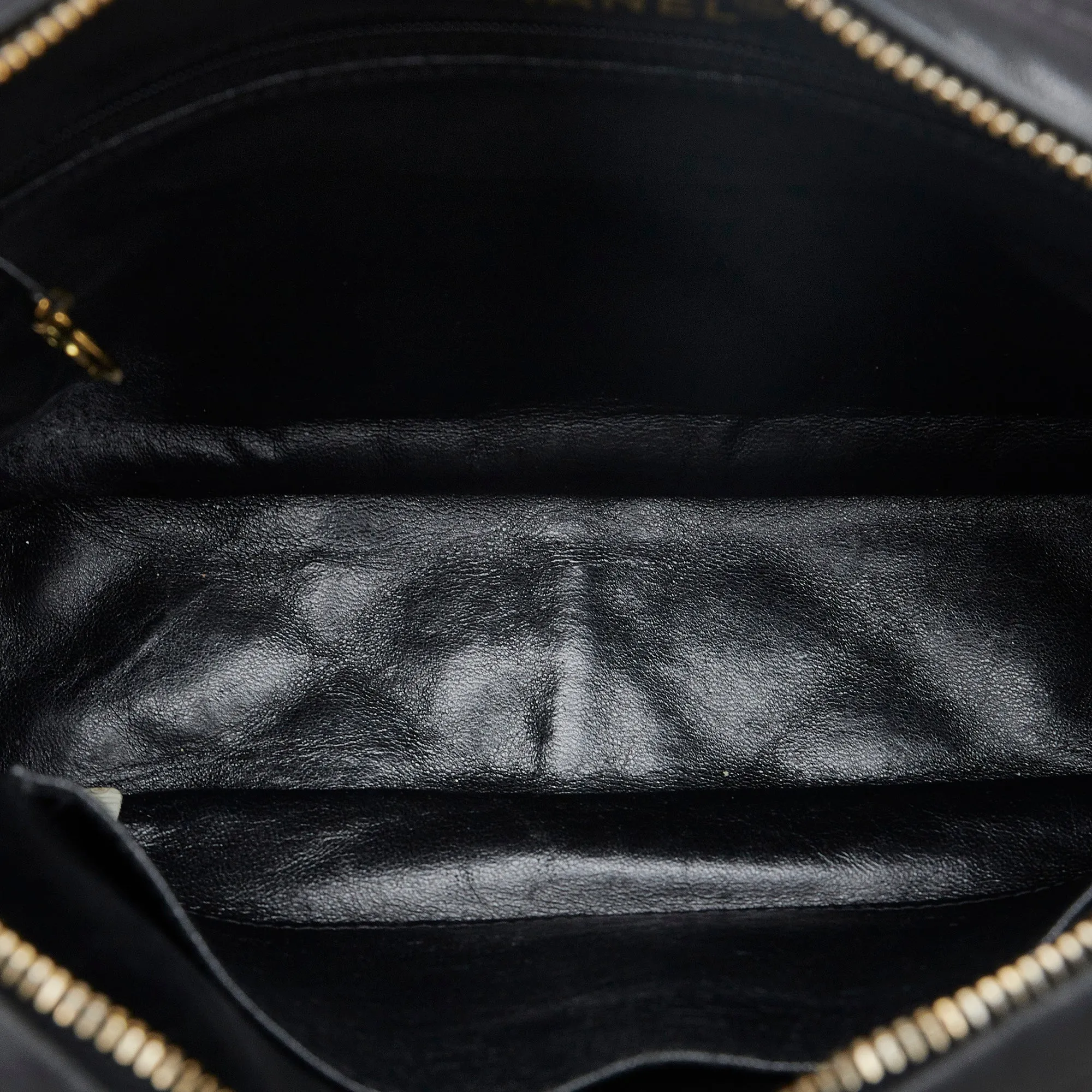 CHANEL CC Matelasse Tassel Camera Bag