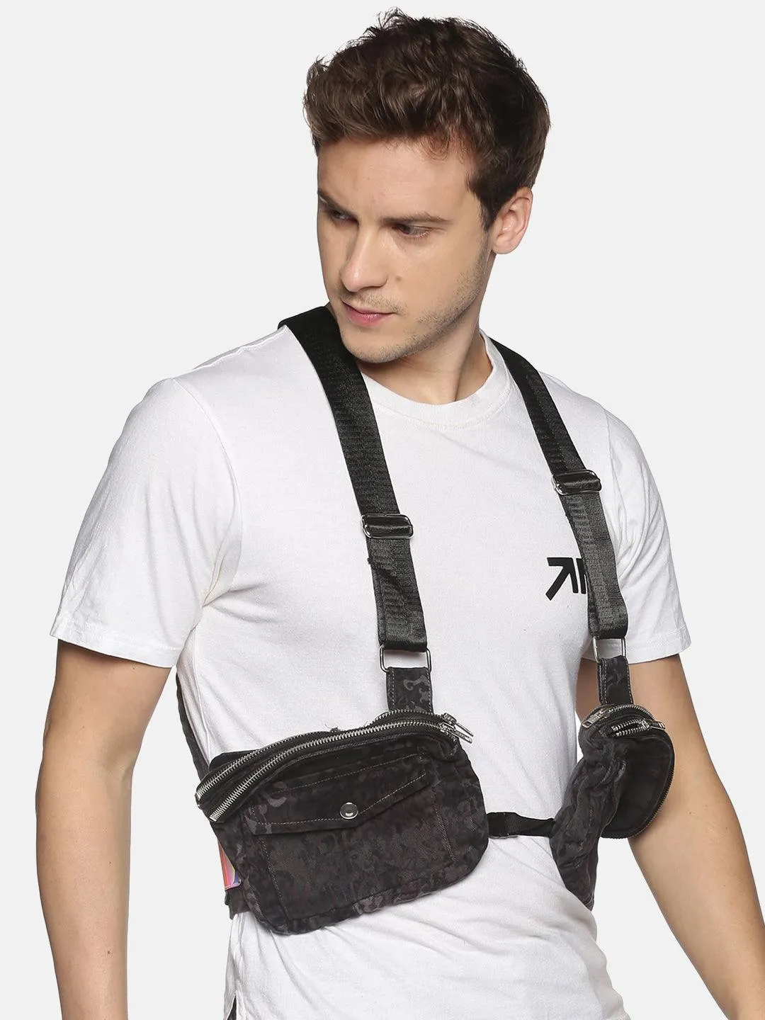Kultprit sleeveless jacket with bag & back print