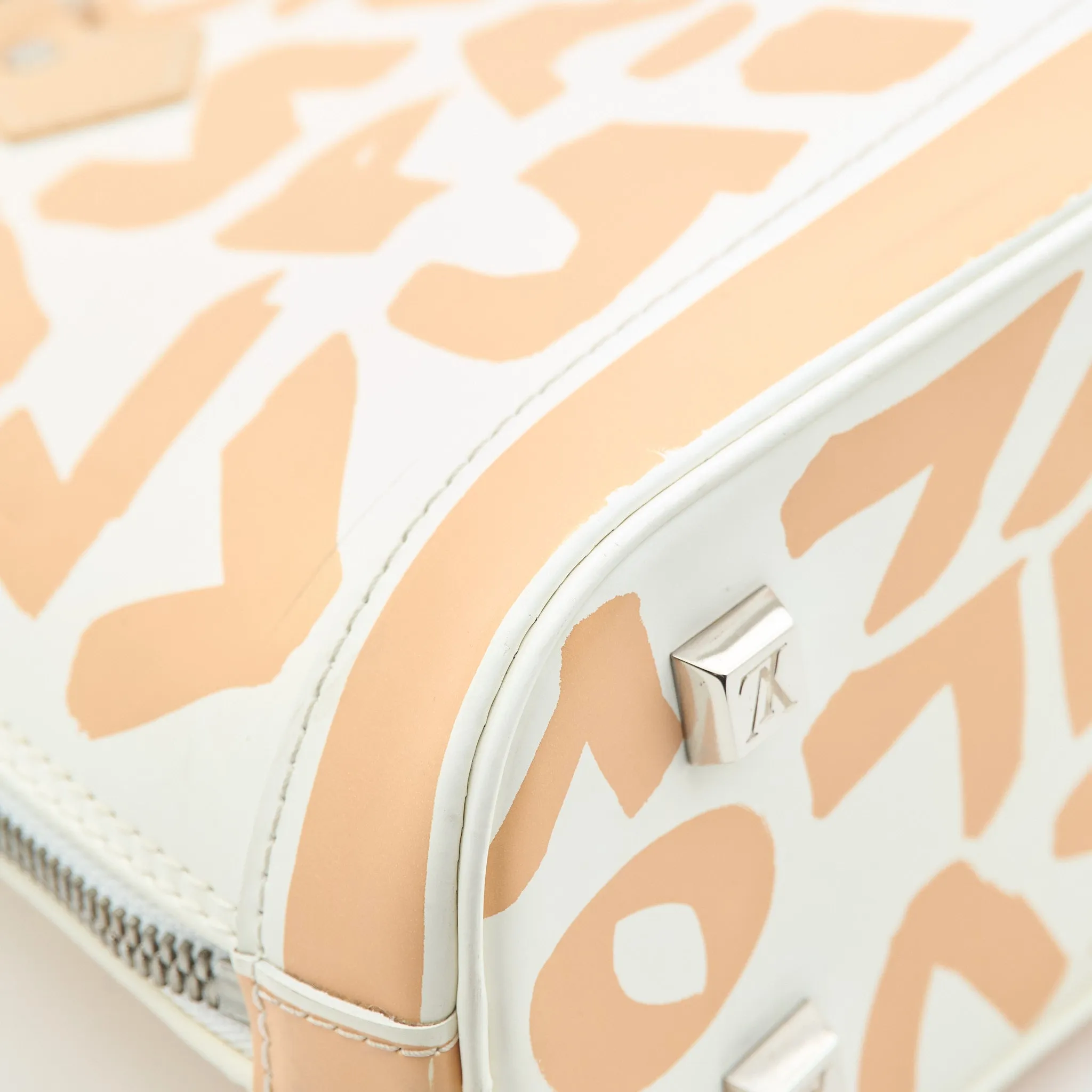 Louis Vuitton Graffiti Alma GM Peach