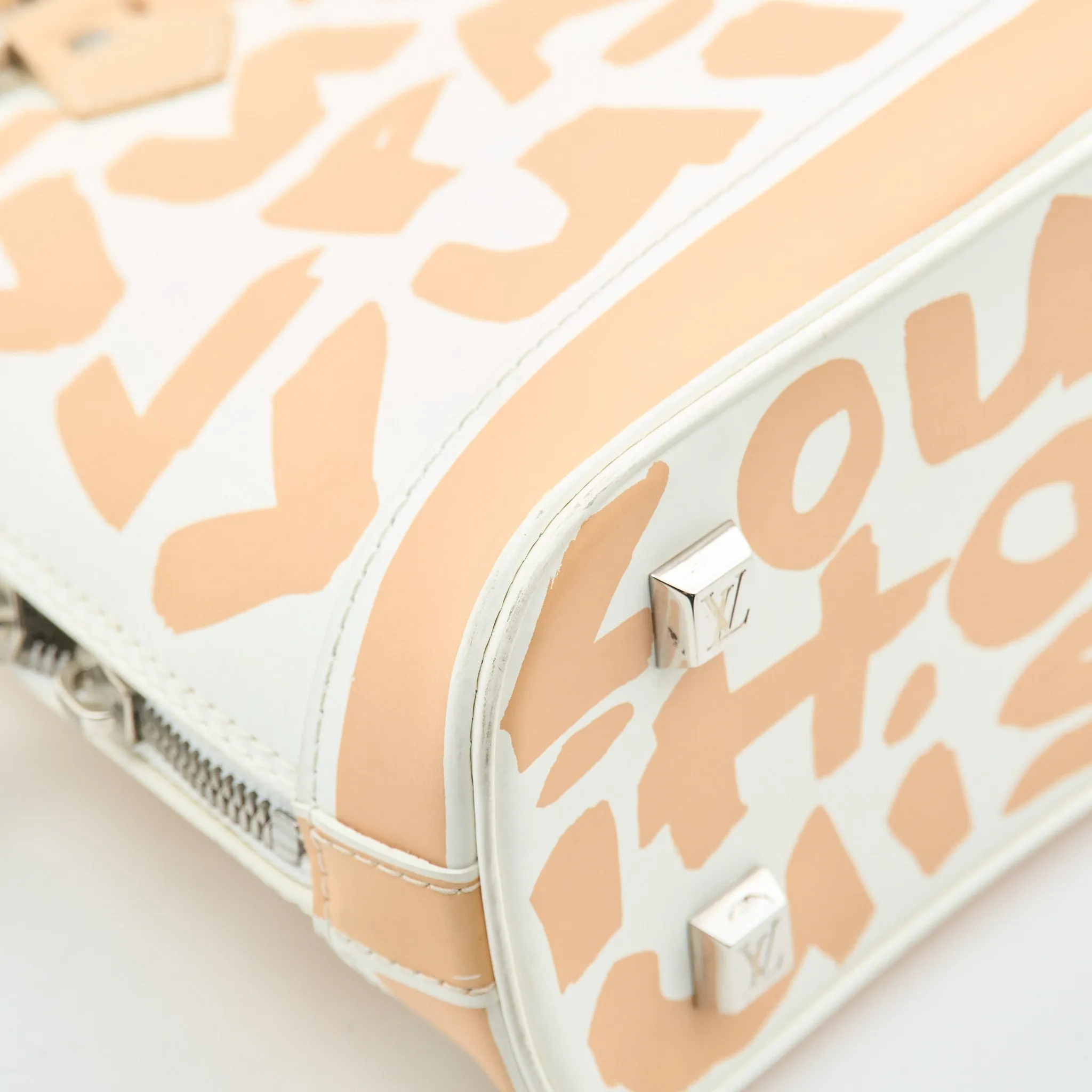 Louis Vuitton Graffiti Alma GM Peach