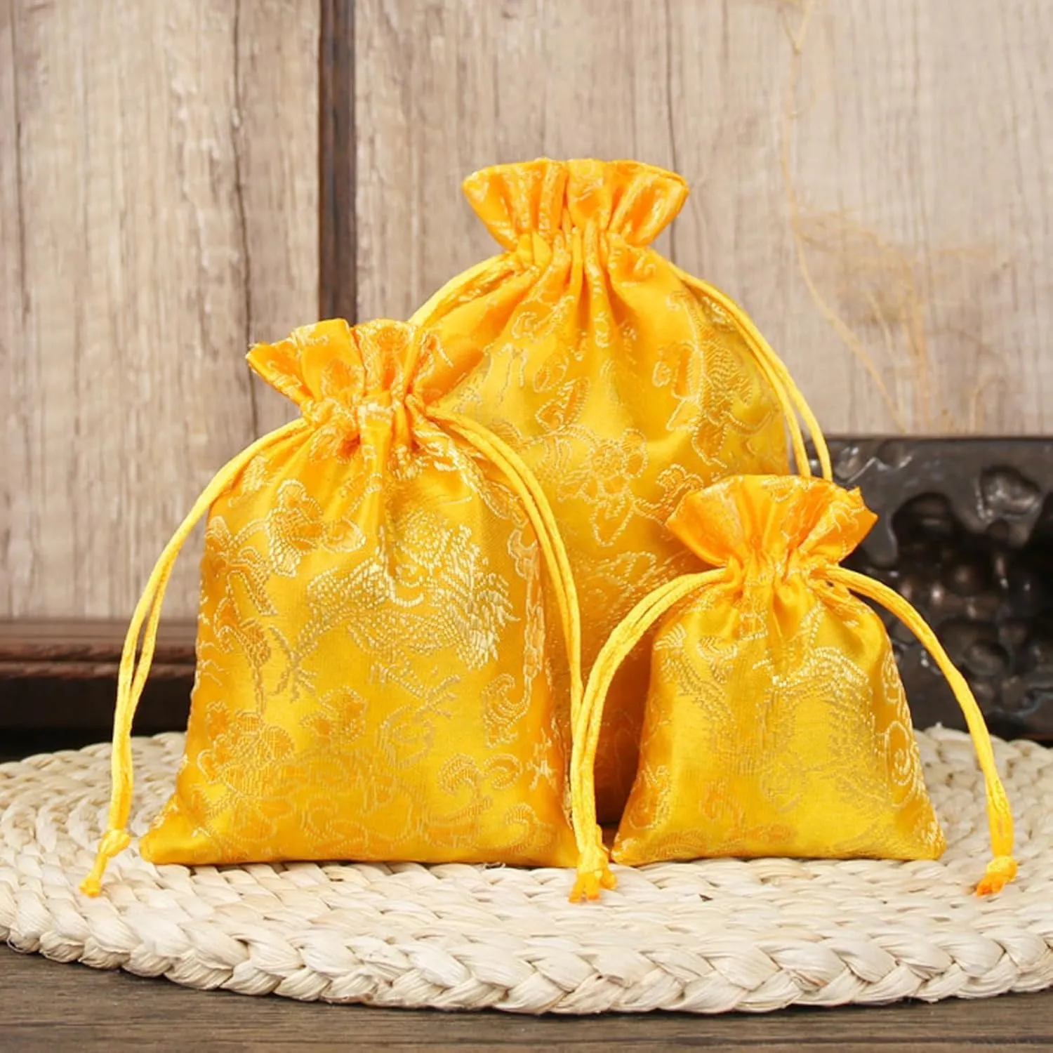 NDCNCQ 20Pcs Drawstring Gift Bags Chinese Lunar New Year Gift Bags Brocade Jewelry Pouch Bags for Jewelry Candy Good Luck Gift (Yellow,13x18cm/5.1x7.1inch)