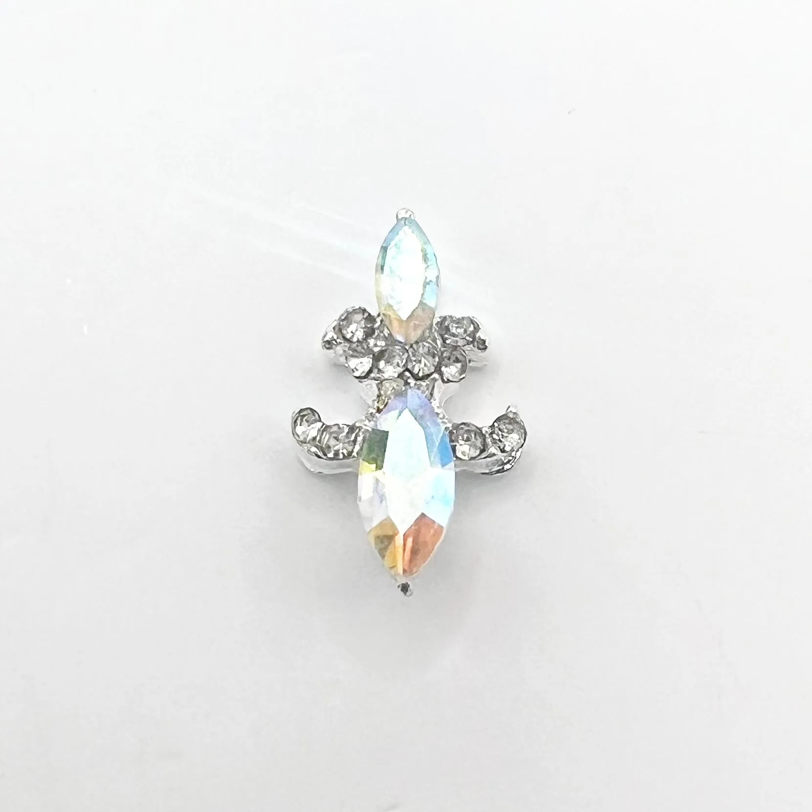 Queen - Nail Charms 10pc - #216 Silver Iridescent Crest