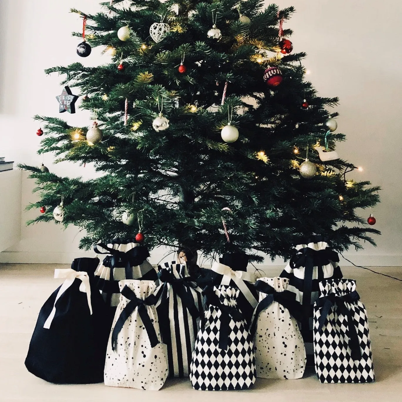 Reusable Gift Bag, S – Splatter