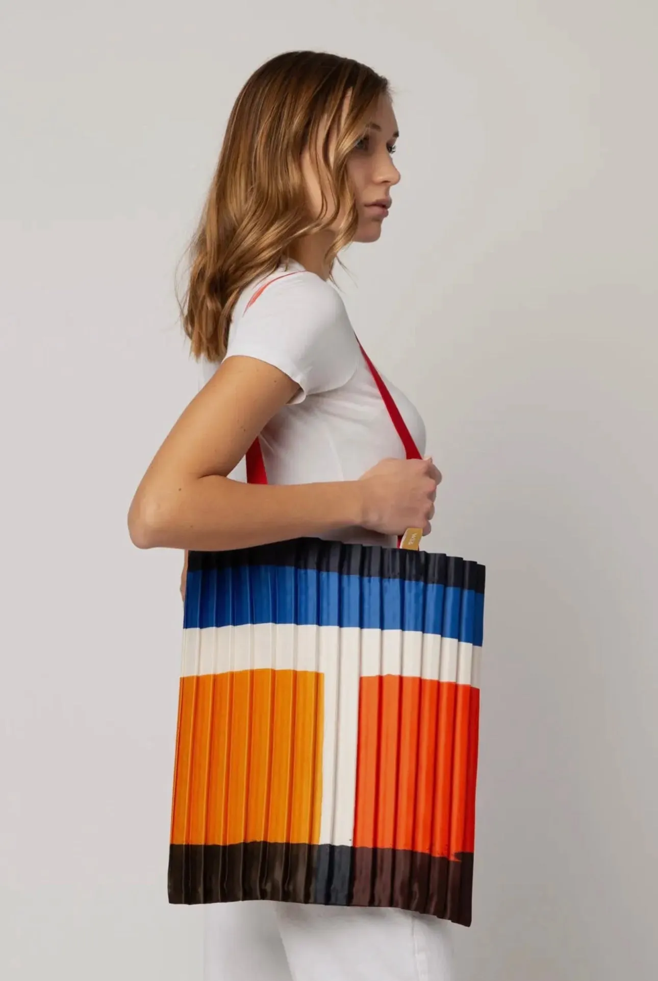 Satin pleated bag - Pescaia