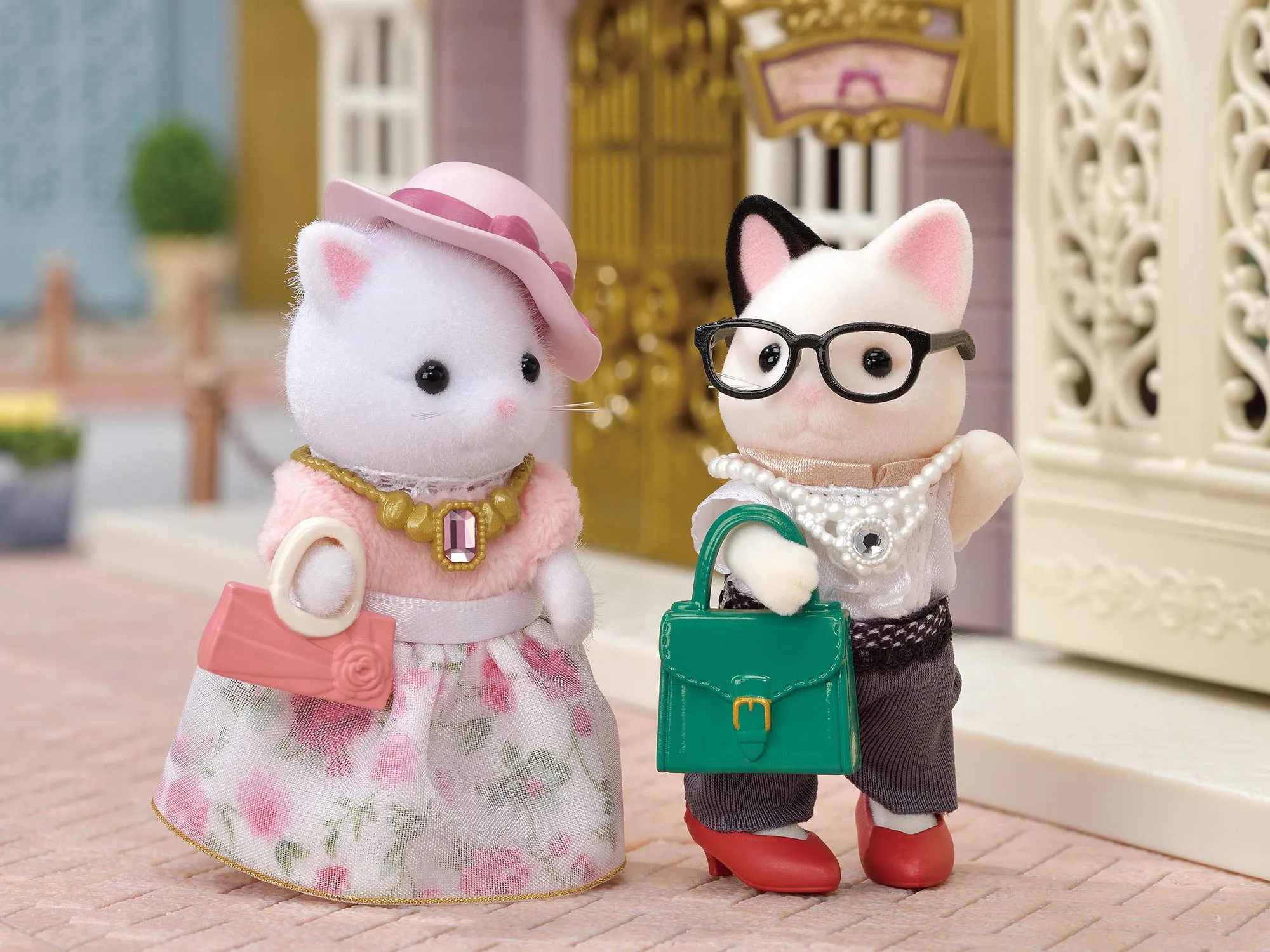 Sylvanian Families Town Fashion Coordination Set Persian Cat Sister TVS-9  Ages 3 