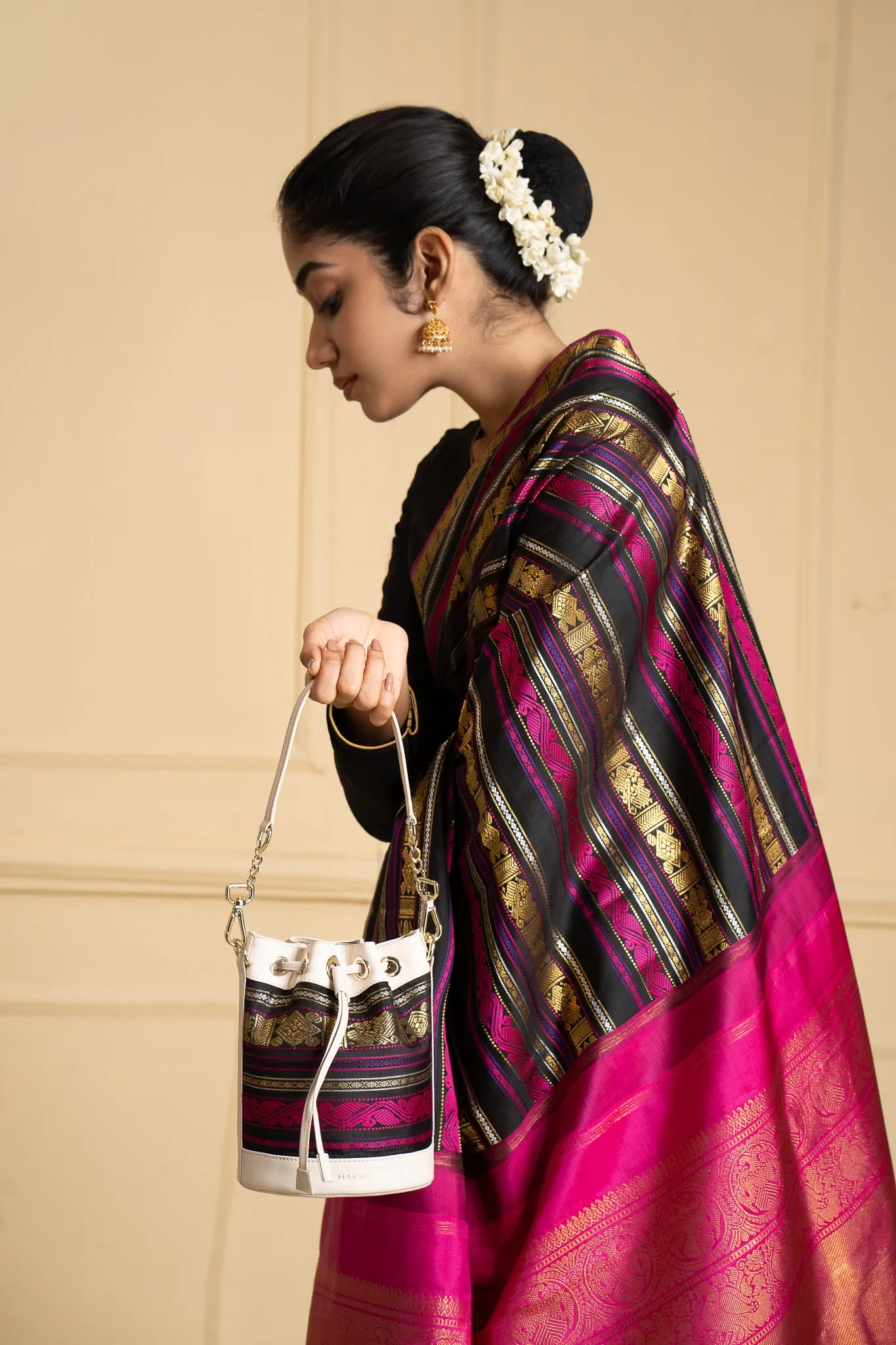 Yanay Kanchi Pure Zari Potli Bag Black & Ivory