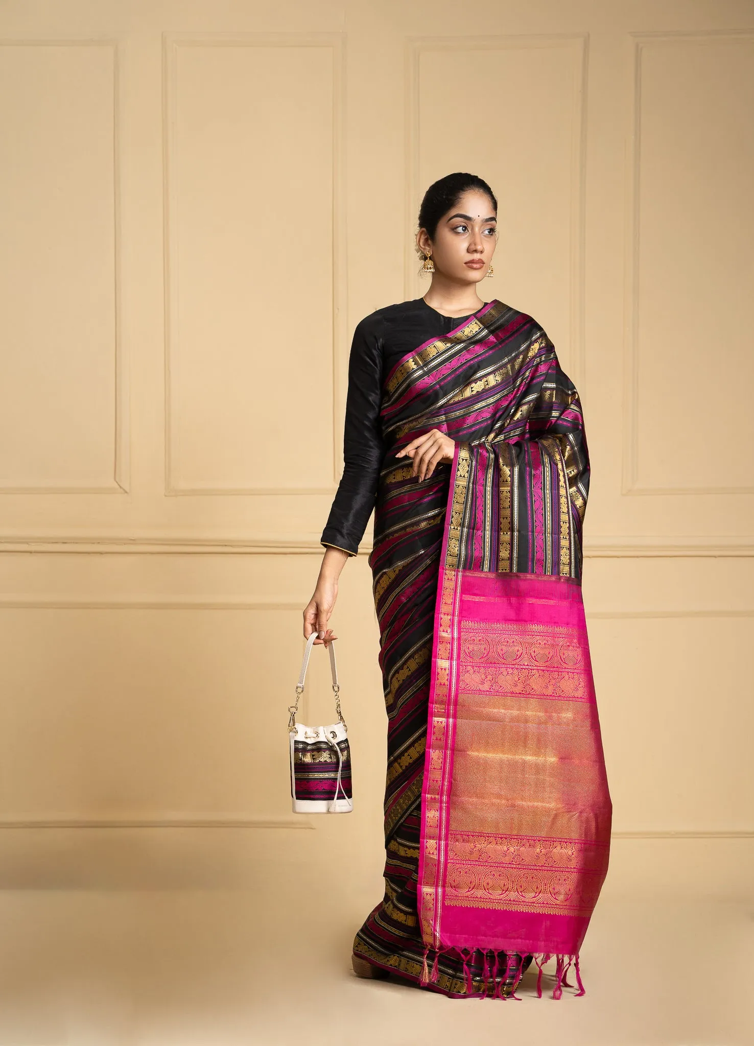 Yanay Kanchi Pure Zari Potli Bag Black & Ivory