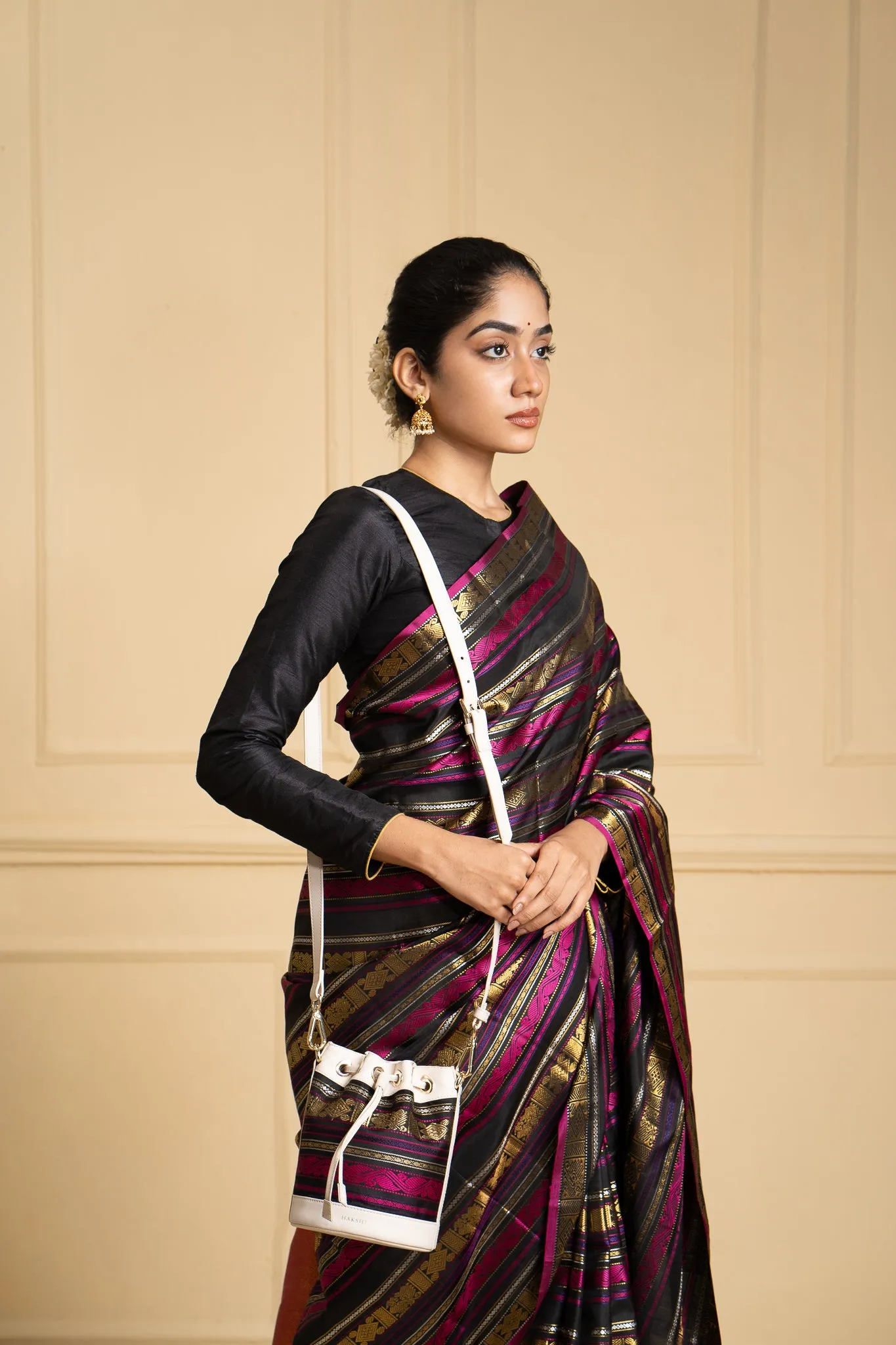 Yanay Kanchi Pure Zari Potli Bag Black & Ivory